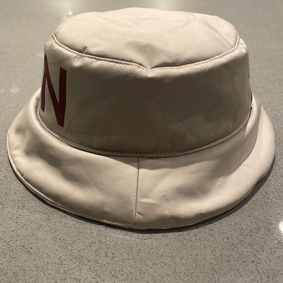 Lululemon 2022 team Canada insulated reversible bucket hat - Picture 6 of 13